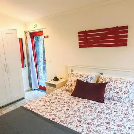 Casinha De Nesquim Ferienhaus Calheta de Nesquim