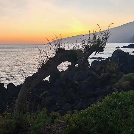 Vakantiehuis Casinha De Nesquim Calheta de Nesquim