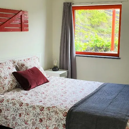 Casinha De Nesquim Holiday home