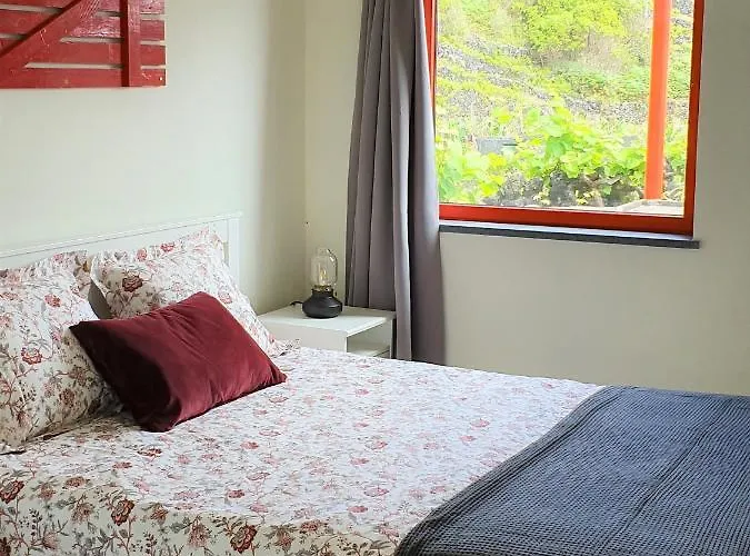 Casinha De Nesquim Holiday home